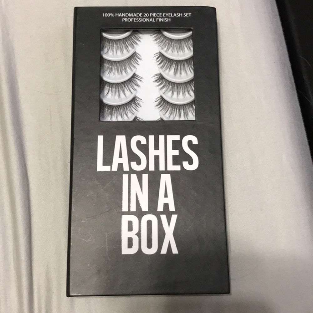 Lashes in a box style #2